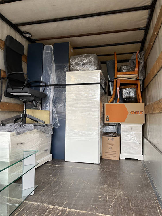 piros7es - szallitas, fuvarozas