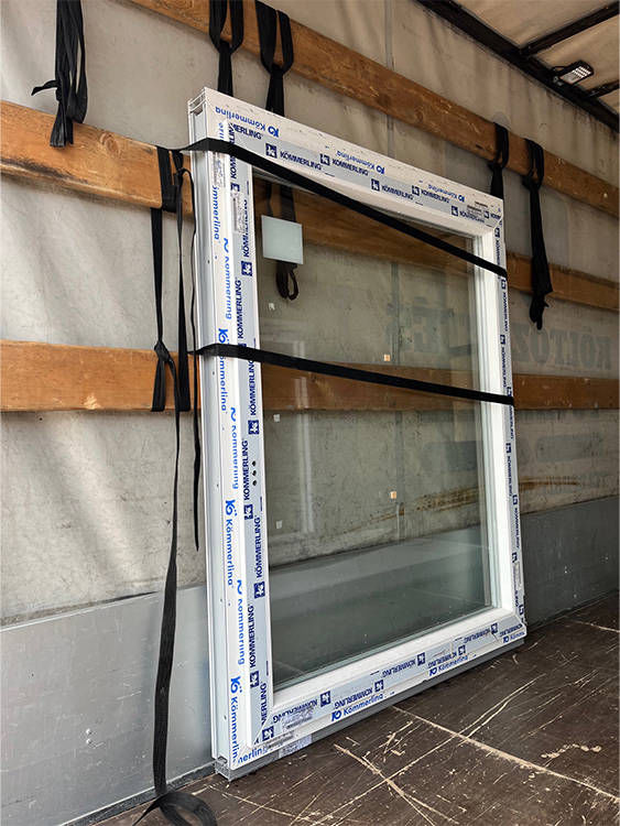 piros7es - szallitas, fuvarozas