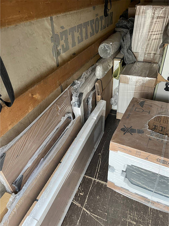 piros7es - szallitas, fuvarozas